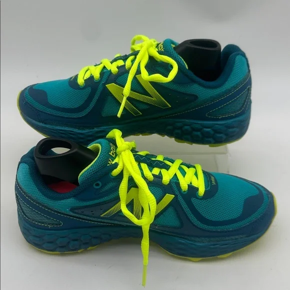 NEW BALANCE Fresh Foam Hierro Trail WTHIERT Teal Green Shoes Women's Size 7.5 - Picture 2 of 16